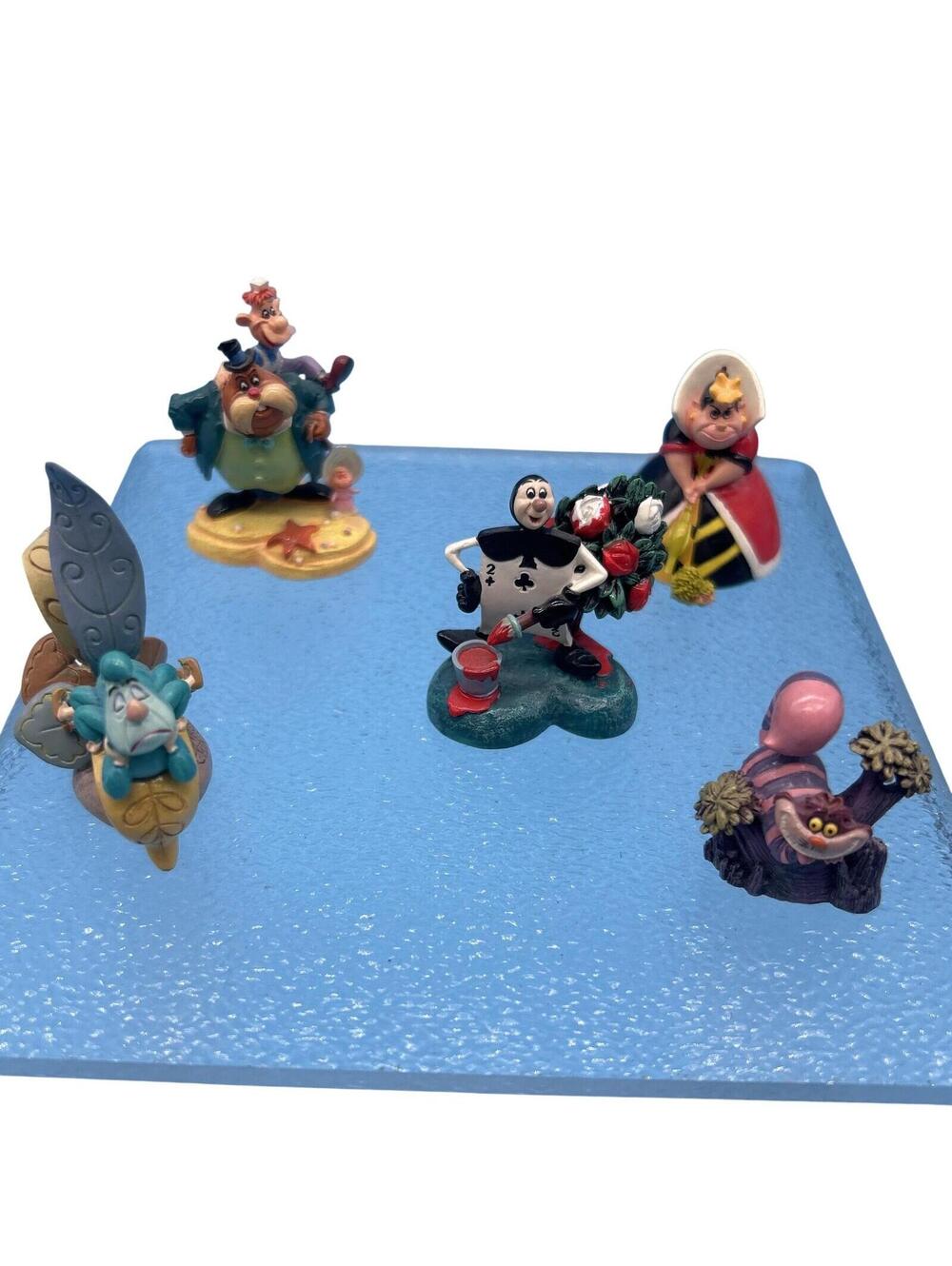 Disney Alice In Wonderland Tiny Kingdom Set Of 5 Mini 3 Inch Characters Figures